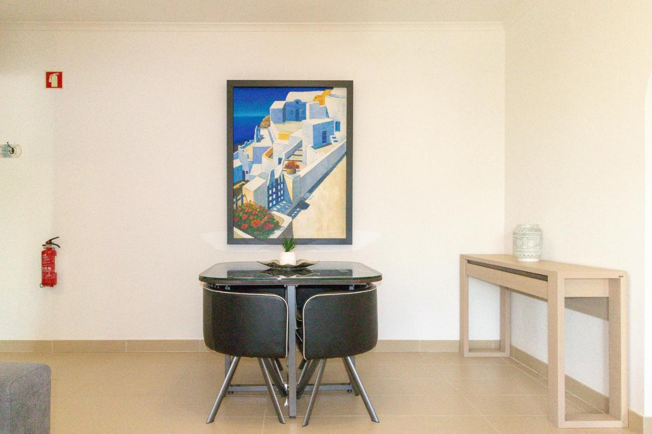 Rossio By Old Town Apartment อัลบูเฟรา ภายนอก รูปภาพ
