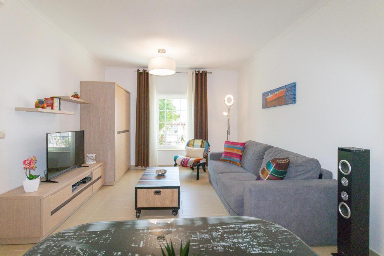 Rossio By Old Town Apartment อัลบูเฟรา ภายนอก รูปภาพ
