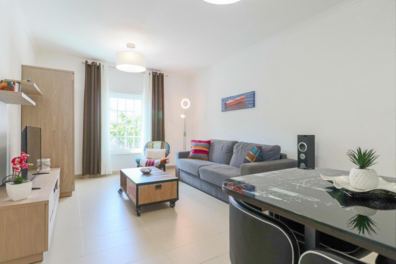 Rossio By Old Town Apartment อัลบูเฟรา ภายนอก รูปภาพ